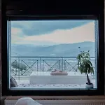 בקתה Helmos Euphoria קלבריטה