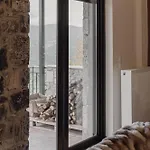 Helmos Euphoria Dağ evi